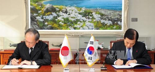 South Korea extends intel-sharing deal with Japan - ảnh 1