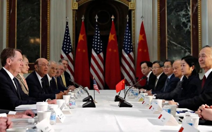 US, China to resume trade talks this week - ảnh 1