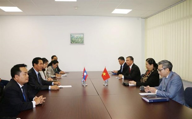 NA Vice Chairwoman meets Lao counterpart - ảnh 1