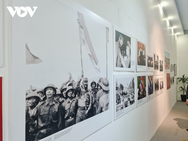 Photo exhibition details Vietnam-Cuba diplomatic ties throughout history - ảnh 8