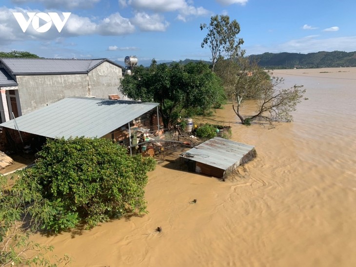 Dak Lak, Dak Nong provinces endure serious flooding despite halt in rain - ảnh 2