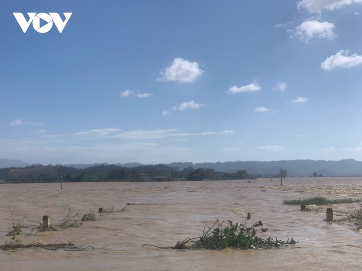 Dak Lak, Dak Nong provinces endure serious flooding despite halt in rain - ảnh 6