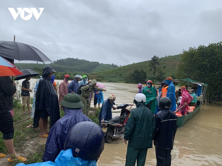 Dak Lak, Dak Nong provinces endure serious flooding despite halt in rain - ảnh 8