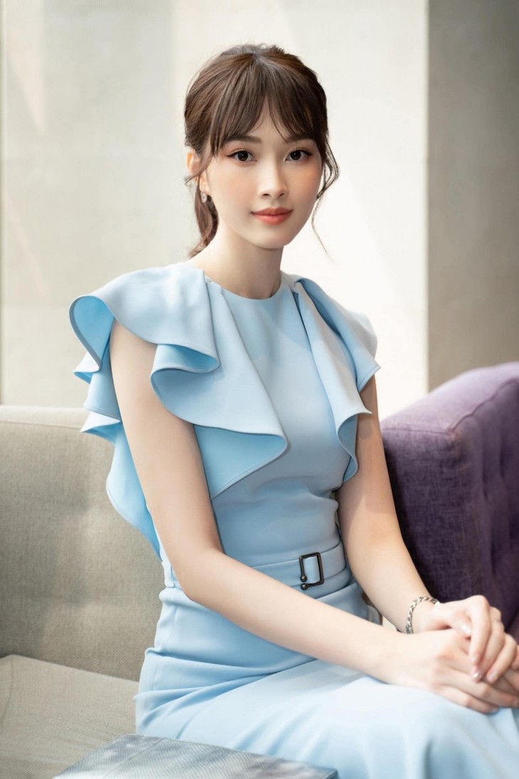 Nhan sắc xinh đẹp “vạn người mê” của Hoa hậu Đặng Thu Thảo ở tuổi 30 - ảnh 2