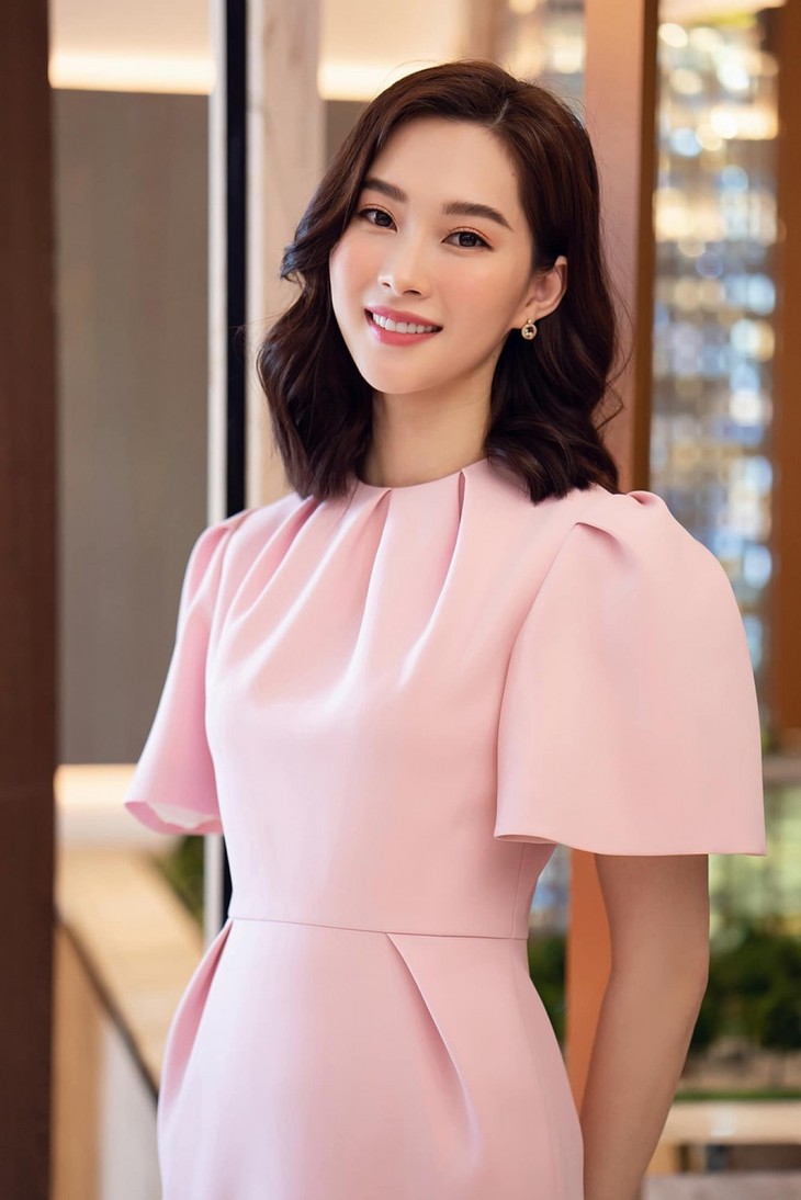 Nhan sắc xinh đẹp “vạn người mê” của Hoa hậu Đặng Thu Thảo ở tuổi 30 - ảnh 3