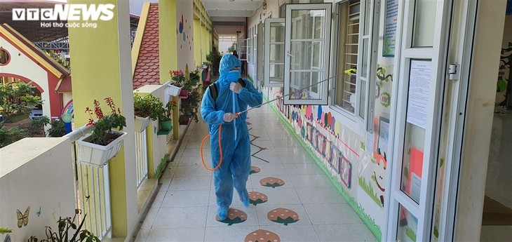 A close look at COVID-19 quarantine site for kids in Vietnam - ảnh 6