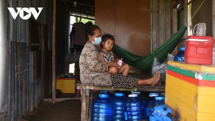 Lính biên phòng Hà Tiên: Chặn COVID đến cột mốc cuối cùng trên biên giới Campuchia - ảnh 11
