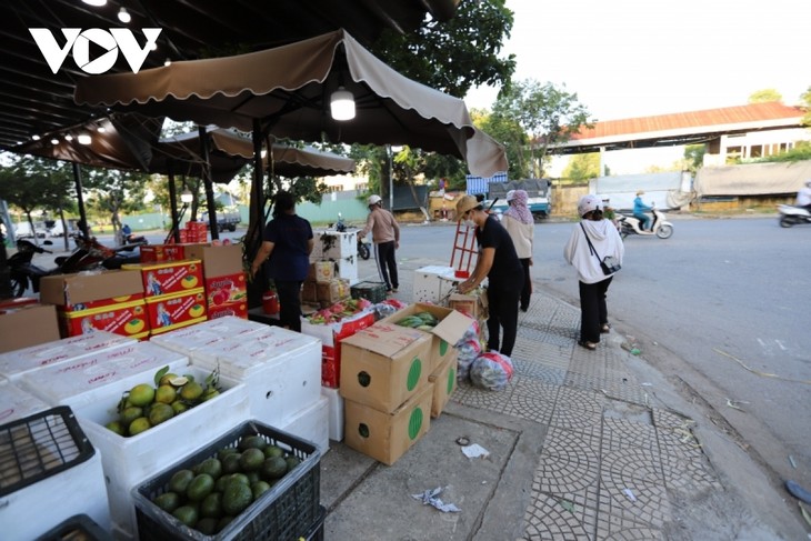 Đà Nẵng ngày đầu chuyển sang trạng thái mới - ảnh 5