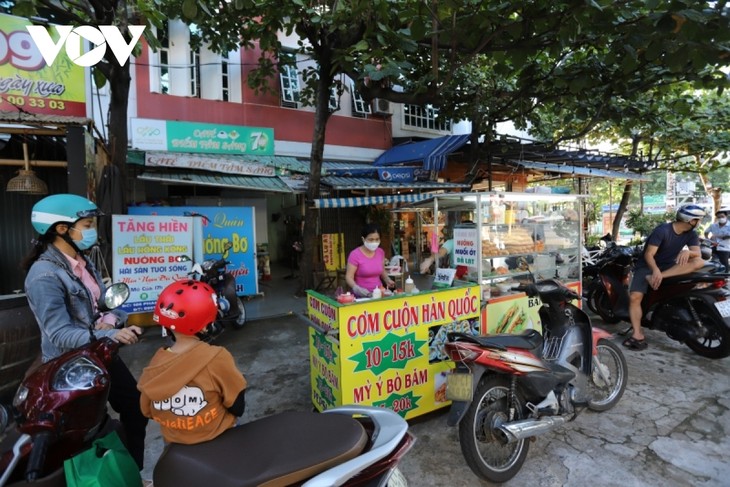 Đà Nẵng ngày đầu chuyển sang trạng thái mới - ảnh 6