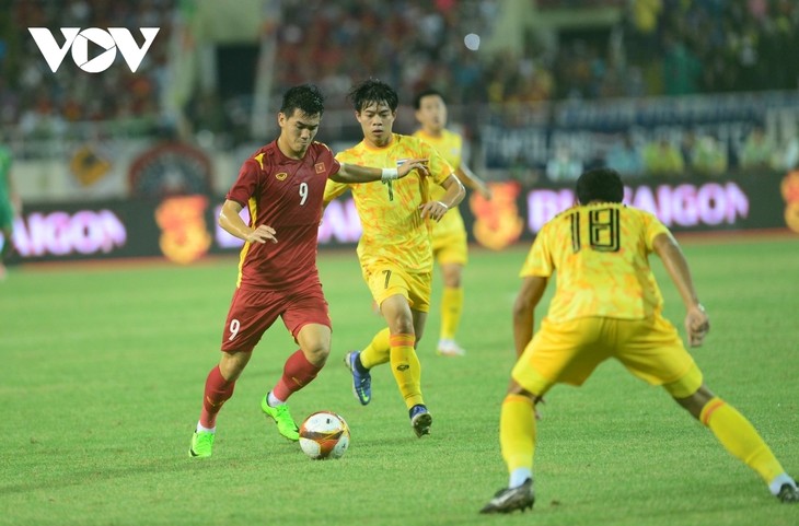 Vietnam defend SEA Games men's football championship title after beating Thailand - ảnh 3