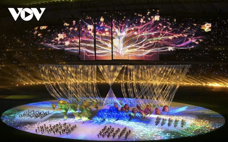 Lễ khai mạc SEA Games 32: “Thể thao - Sống trong hòa bình“ - ảnh 4