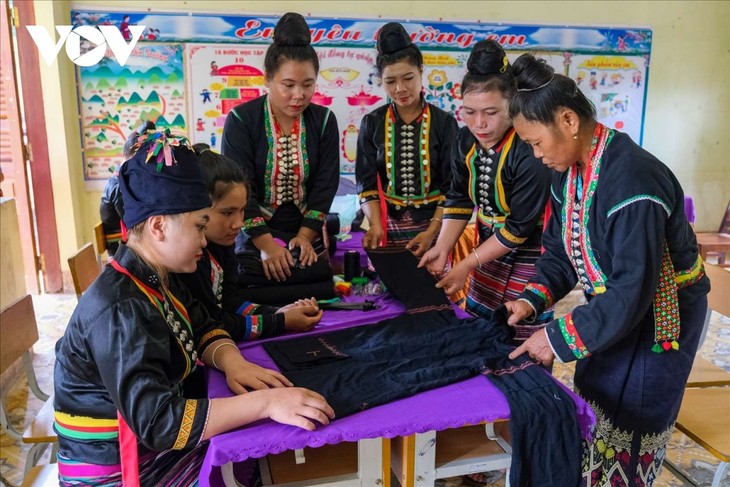 Nỗ lực bảo tồn văn hoá đặc sắc của người Cống ở Điện Biên - ảnh 8