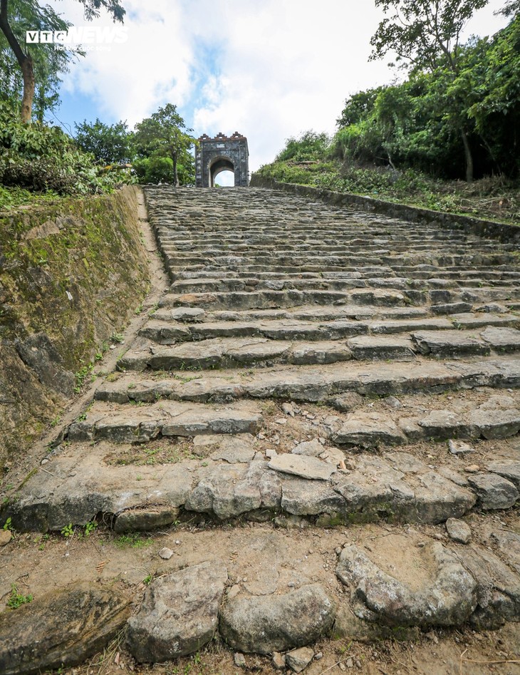 Khám phá 'cổng trời' gần 200 tuổi trên đỉnh Đèo Ngang - ảnh 7