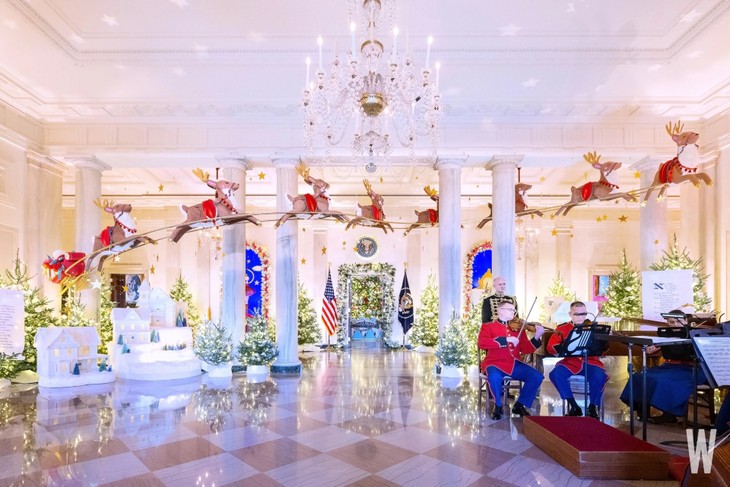 Nhà Trắng biến thành “vườn cổ tích” trong kỳ nghỉ lễ Giáng sinh - ảnh 1