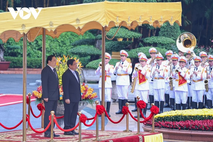 Toàn cảnh: Thủ tướng Phạm Minh Chính chủ trì lễ đón chính thức Thủ tướng Lào - ảnh 1