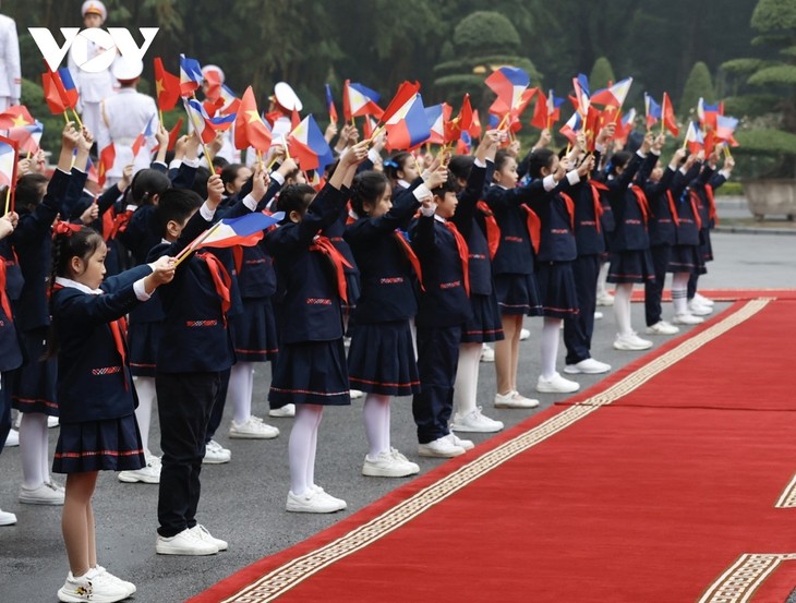 Toàn cảnh lễ đón và hội đàm giữa Chủ tịch nước Việt Nam và Tổng thống Philippines - ảnh 3