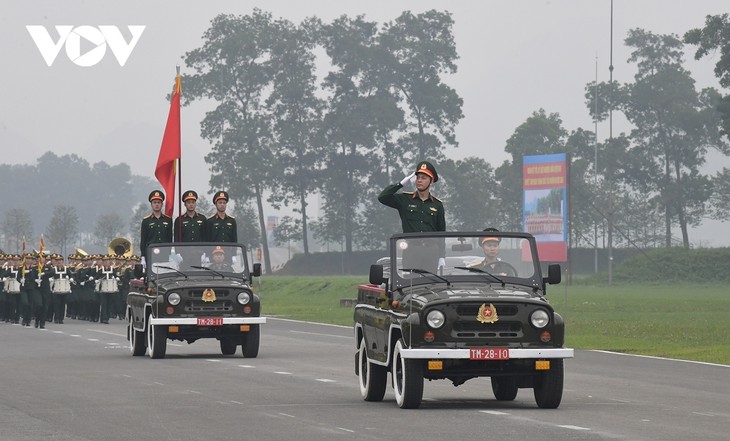 Hợp luyện diễu binh, diễu hành Kỷ niệm 70 năm Chiến thắng Điện Biên Phủ - ảnh 1
