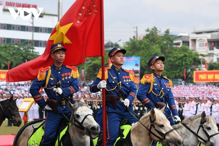 Hình ảnh diễu binh ấn tượng tại lễ kỷ niệm 70 năm Chiến thắng Điện Biên Phủ - ảnh 24