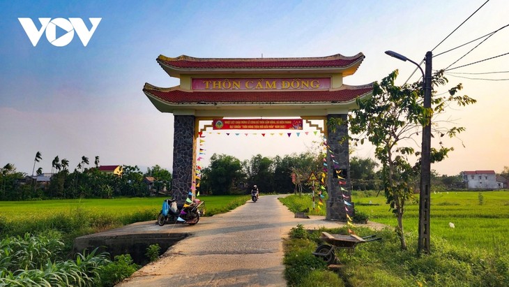 Nét đẹp bình yên bên cây cầu tre thôn Cẩm Đồng - ảnh 1