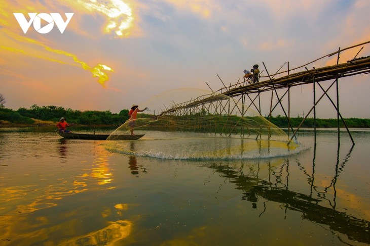 Nét đẹp bình yên bên cây cầu tre thôn Cẩm Đồng - ảnh 9