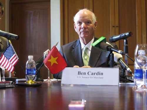US Senator Benjamin Cardin: China’s acts threaten the whole region’s maritime safety and security    - ảnh 1