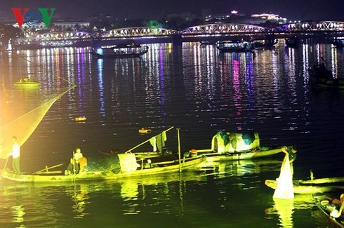 Art performance “Echoes of the Perfume River”, highlight of Hue Festival - ảnh 1