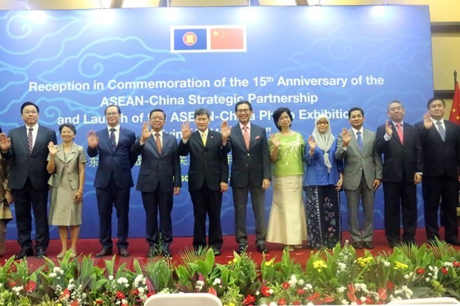 ASEAN, China mark 15th anniversary of strategic partnership - ảnh 1