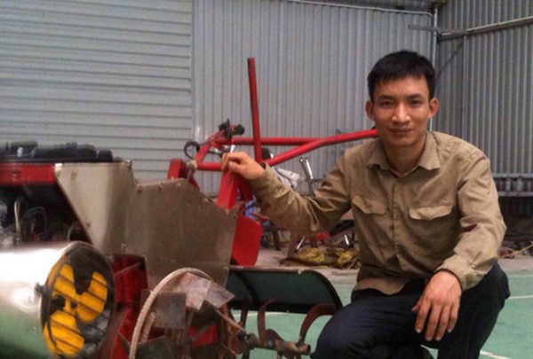 Hanoi farmer invents all-purpose farm machine - ảnh 1