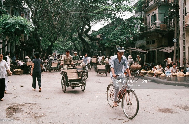 Hanoi in 1989 as seen through the lens of French journalist - ảnh 3
