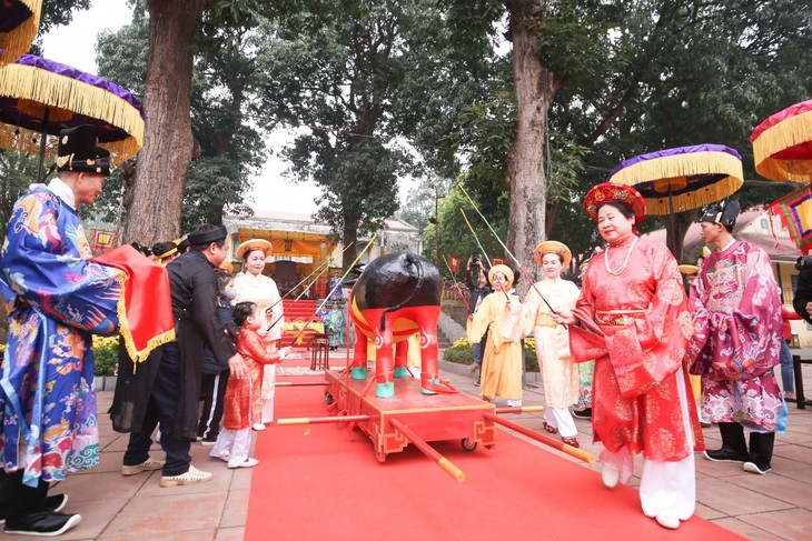 Lion dance and “Tien Xuan Nguu” ritual to welcome Lunar New Year  - ảnh 5