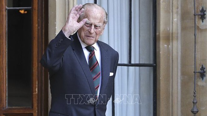 Britain mourns Prince Philip - ảnh 1