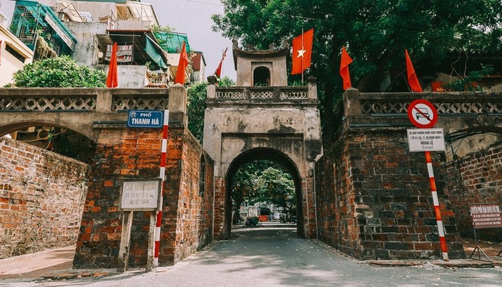 Quan Chuong Gate stands the test of time - ảnh 7