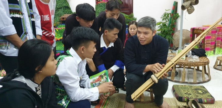 Ethnic minority cultural values taught in mountainous province school - ảnh 1