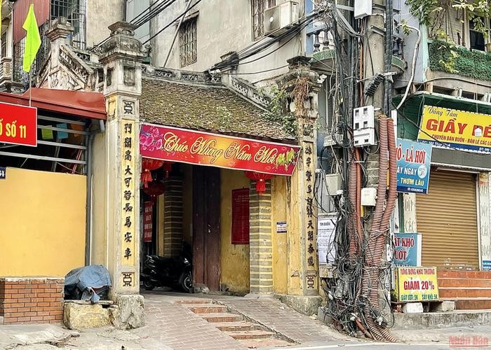 Thuy Khue – the street of village gates in Hanoi - ảnh 1