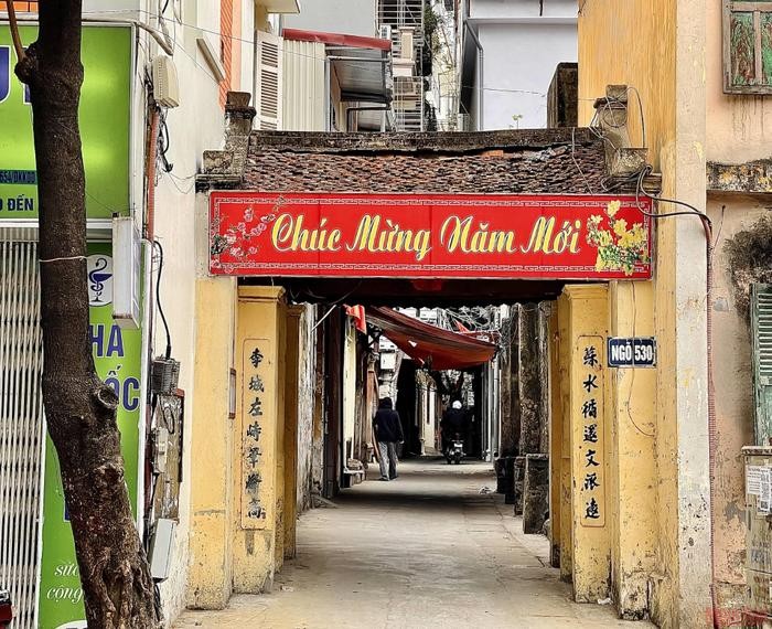 Thuy Khue – the street of village gates in Hanoi - ảnh 7