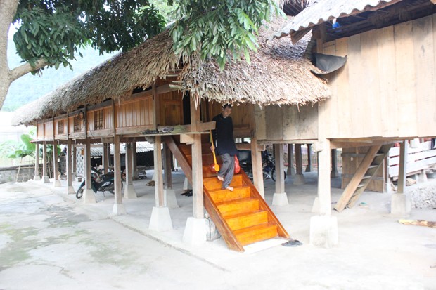 Ha Giang province preserves stilt-houses  - ảnh 2