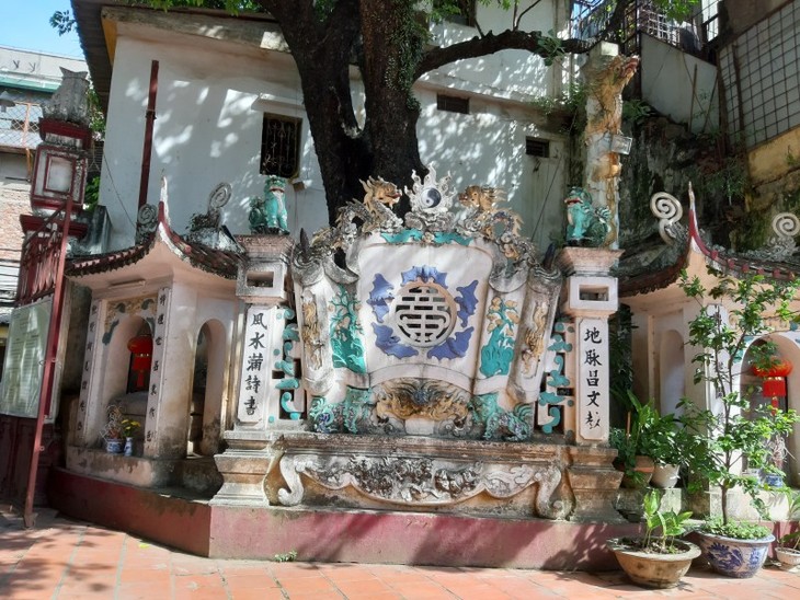 Ancient shrines guard Hanoi’s cultural heritage - ảnh 4