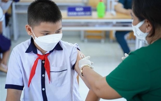 Over 1 million doses of COVID-19 vaccines administered to children aged 5-12 - ảnh 1
