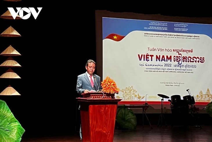 Vietnamese Culture Week opens in Cambodia - ảnh 1