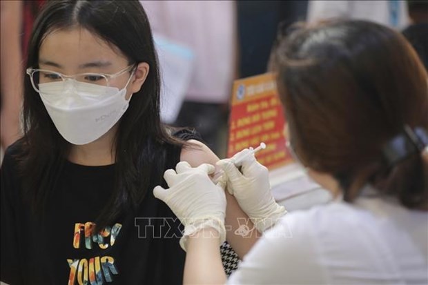 Vietnam records 2,179 new COVID-19 cases on August 22 - ảnh 1