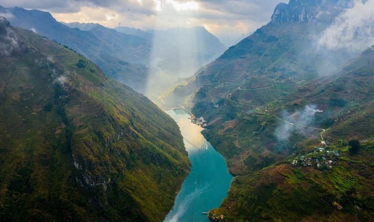Natural masterpiece in Ha Giang province - ảnh 1