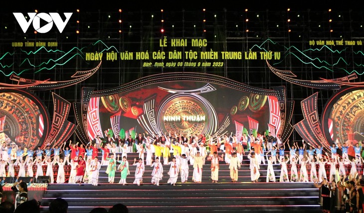 4th Central Ethnic Culture Festival opens in Binh Dinh province   - ảnh 1