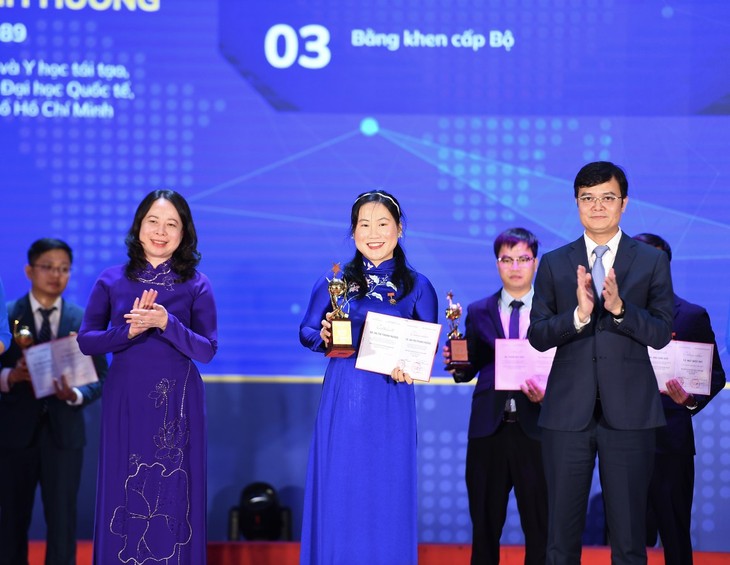 Vietnamese doctoral professor receives Southeast Asia Future Women award - ảnh 1