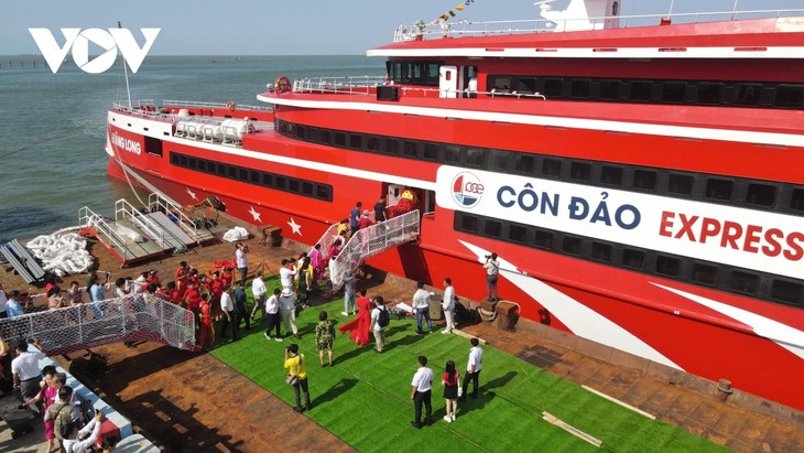 Largest high-speed passenger ferry connecting Vung Tau, Con Dao launched - ảnh 1