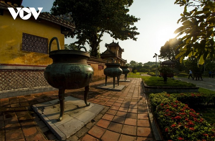 A glance at Nine Dynastic Urns inscribed on UNESCO Memory of World Register - ảnh 8