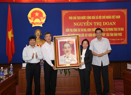 Phó Chủ tịch nước Nguyễn Thị Doan làm việc tại Vĩnh Phúc - ảnh 1