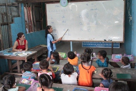 Việt kiều tại Koh Kong - Campuchia quan tâm dạy tiếng Việt cho con em - ảnh 1
