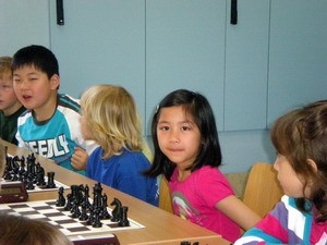 Bé gái người Việt đoạt giải Nhất cờ vua U10 ở Đức - ảnh 1