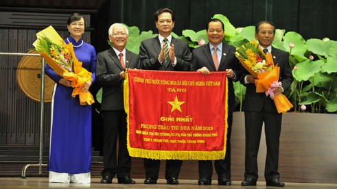 Kỷ niệm 65 năm ngày Chủ tịch Hồ Chí Minh ra lời kêu gọi thi đua ái quốc - ảnh 1