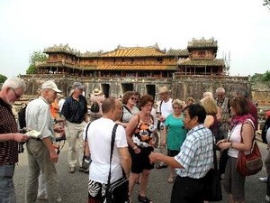 Trung tâm Bảo tồn di tích Cố đô Huế tổ chức kích cầu du lịch trong “Tháng Vàng du lịch Di sản Huế”  - ảnh 1